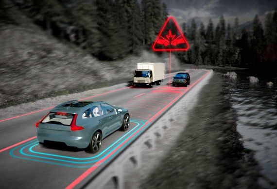 Systém ochrany před srážkou s protijedoucím vozidlem prostřednictvím automatického brzdění
