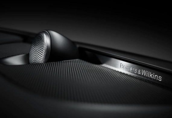 audiosystém Bowers and Wilkins